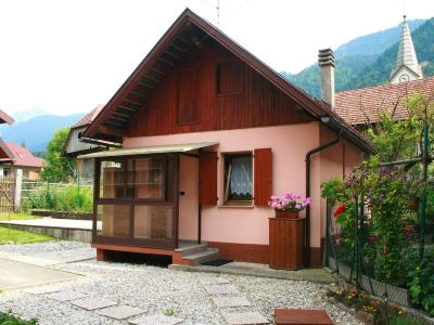 House with One Bedroom in Pontebba, with Wonderful Mountain View and Enclosed Garden Near the Slopes