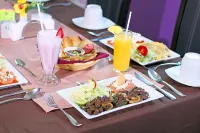 Hotel Two Select - Bữa sáng