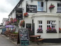 The London Inn Hotels in Shipton