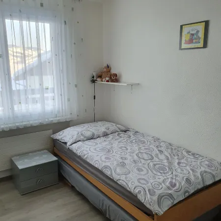 Elfe - Apartments: Three-Bedroom Apartment for 6 Guests with Patio