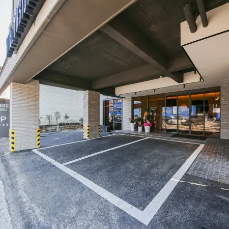 Seven Bricks Hotel