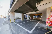 Seven Bricks Hotel - parking