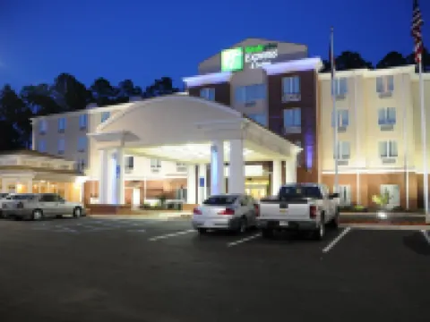 Holiday Inn Express & Suites BAINBRIDGE by IHG Hotels in Bainbridge