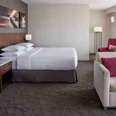 Delta Hotels by Marriott Ottawa City Centre Rooms