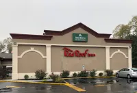 ホームタウン スタジオズ バイ レッド ルーフ ボーデンタウン - マクガイア AFB ウィルミントン大学 - ジョイント・ベース・マクガイル＝ディックス＝レイクハースト周辺のホテル