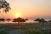 Crowne Plaza LIMASSOL by IHG - Beach