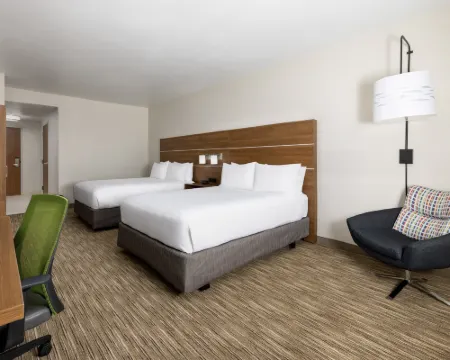 Holiday Inn Express & Suites OAKHURST-YOSEMITE PARK AREA by IHG Hotels in Oakhurst