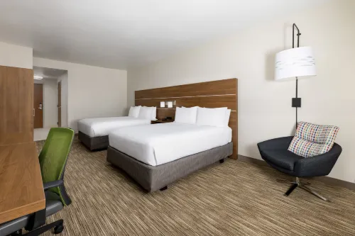 Holiday Inn Express & Suites OAKHURST-YOSEMITE PARK AREA by IHG 오크허스트 호텔