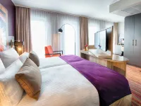 Leonardo Hotel Munich City South Hôtels à proximité de : Station de métro Basler Straße