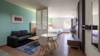 Staybridge Suites VILLAHERMOSA by IHG - 3-Star