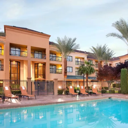 Sonesta Select Las Vegas Summerlin Отели рядом с достопримечательностью «Поле для диск-гольфа Mountain Crest Disc»