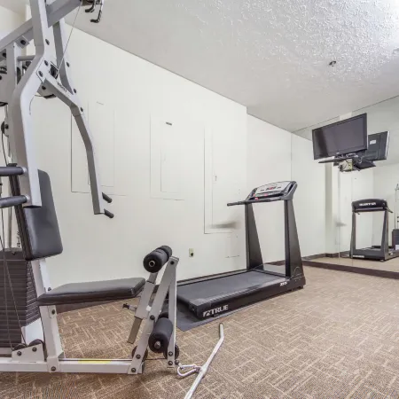 Quality Inn & Suites Omaha Chalco