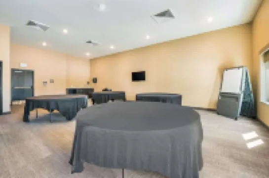 Comfort Suites Marysville Columbus - Northwest Hotels in Marysville