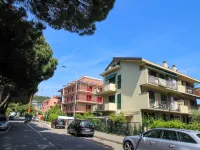 Brunetta - 2-Star