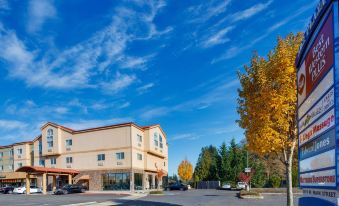 Best Western Plus Battle Ground Inn  Suites