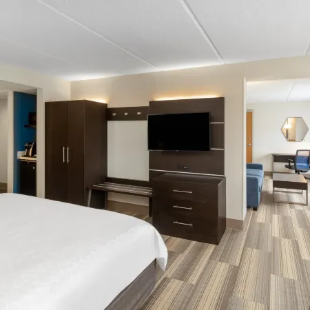 Holiday Inn Express & Suites BLUFFTON @ HILTON HEAD AREA by IHG