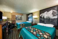 Super 8 by Wyndham Pueblo