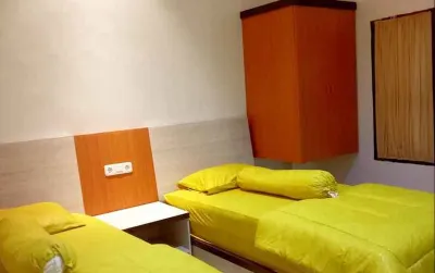 Symfoni House Baturaja Hotels near alza