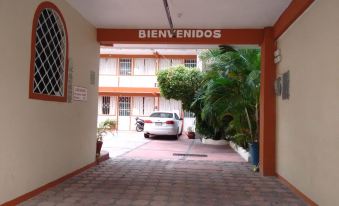 Hotel y Bungalows Olivares