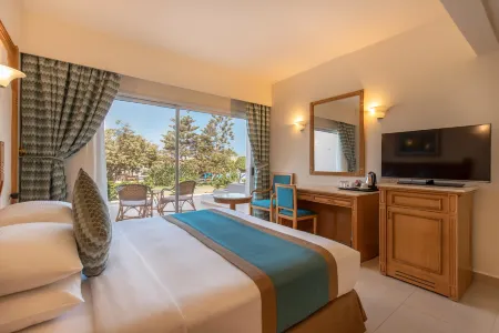 Hurghada Long Beach Resort
