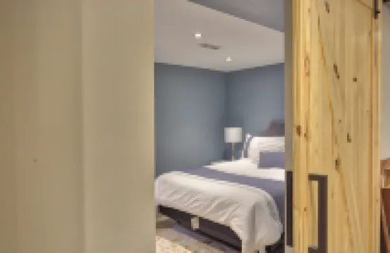 Fully Furnished Private Guest Suite