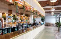 The Ville Resort - Casino - bar