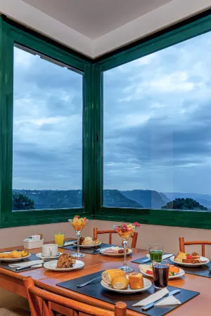 Hotel Laghetto Toscana Отели рядом с достопримечательностью «Serra Park - Centro de feiras e eventos»