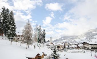 Hotel Rond Point d'Arbois