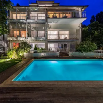 Hôtel Garrigae Villa la Florangerie - Spa & Piscine Отели рядом с достопримечательностью «Европейский суд по правам человека»