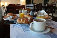 Brisas del Lago Apart & Hotel - Desayuno