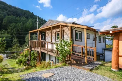 Jecheon Sky Light Pension Hoteles cerca de Semyeong University