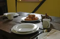 Upper Neatham Mill Hotels in Binsted