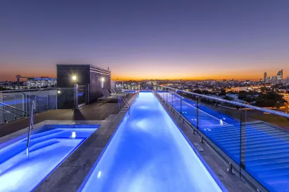 Oaks Brisbane Woolloongabba Suites
