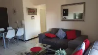 Strelitzia - Modern 2 Bedroom Apartment Hotels near Midrand Muslim Jamaat