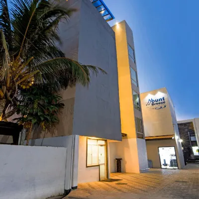 Mount Breeze Hotel โรงแรมใกล้หาดภูเขาลาวิเนีย