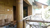 Sdd Bamboo Village Resort - Parking