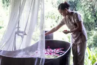 โฟร์ ซีซันส์ เต็นท์ แคมป์ สามเหลี่ยมทองคำ - ที่มีสปา