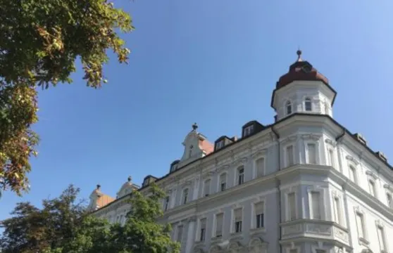 達斯多米茲爾旅館