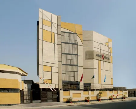Avari Xpress Hotel - Multan Hotels in Multan