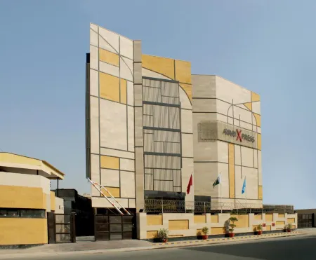 Avari Xpress Hotel - Multan