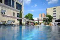 Hotel Aurum - ที่มีสระว่ายน้ำ