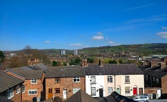 Chadwick House Hotel - Housity