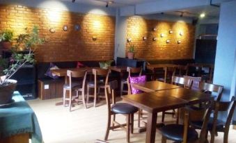 Cafe Beyond and Guest House