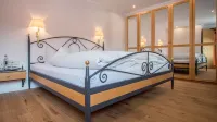 Hotel Terrassenhof am Tegernsee (Restaurant, Day-Spa, Sailingcenter, Biergarten & Eventlocation) Hotels in der Nähe von Kurpark Abwinkl