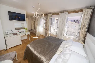 고딕 팰리스 - 럭셔리 룸 21000 주변 호텔