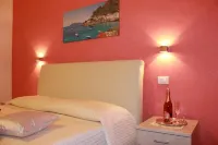 B&B Pietre Preziose Hotels in Macari