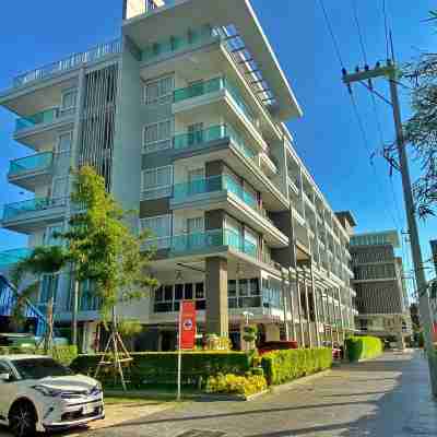 Room for Love@The Blu X Hotel Exterior