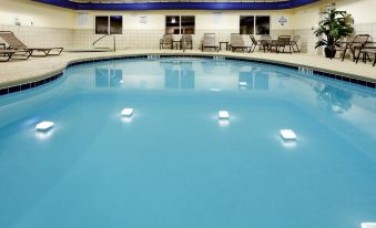 Holiday Inn Express & Suites Florence Northeast