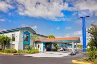 Baymont by Wyndham Jacksonville Orange Park Hotel dekat Florida Yacht Club