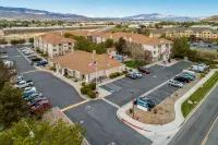 Sonesta ES Suites Reno - parking